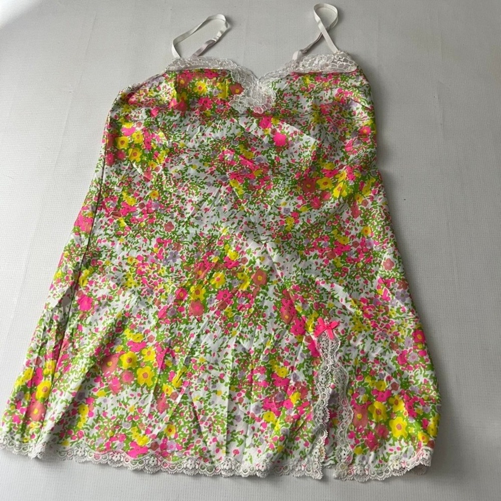 Victoria's Secret Satin Slip Nightgown Slip Dress Vtg Size M Floral Lace Trim - Picture 3 of 13